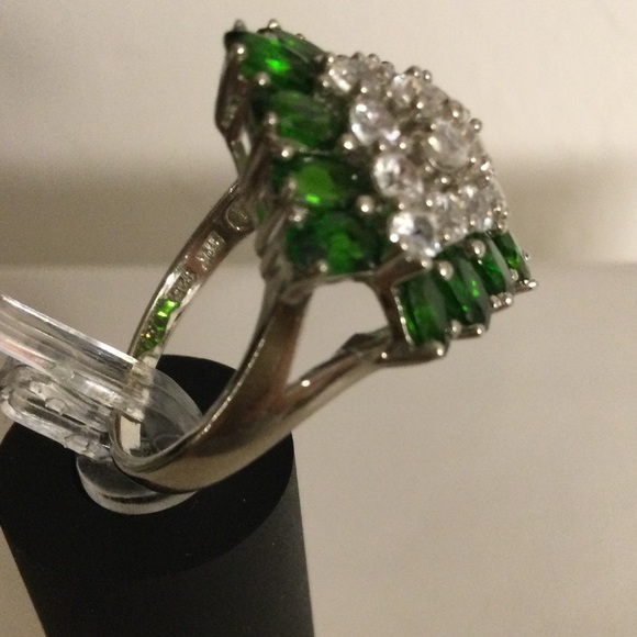 Sterling silver Chrome Diopside and white Zircon ring in size 10 NWOT - Picture 2 of 4